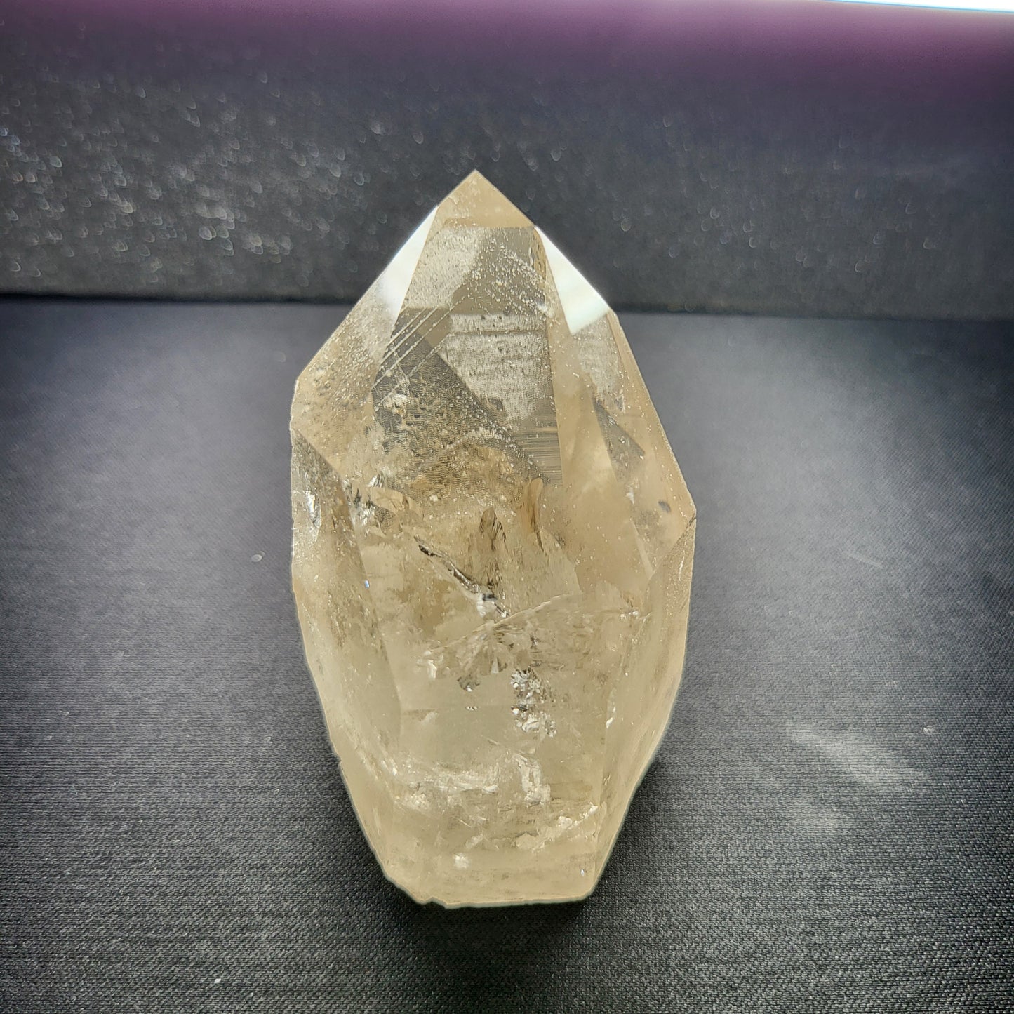 Multi-Phantom Rauchquarz-Bergkristall – ca. 10 feine Wachstumsphasen in klarer Spitze