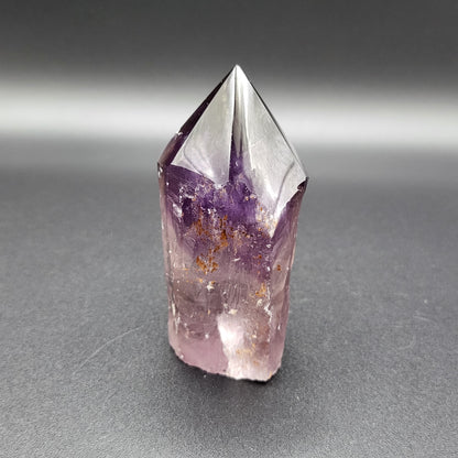 Amethyst-Spitze „Zahn“ – Mystische Energiequelle