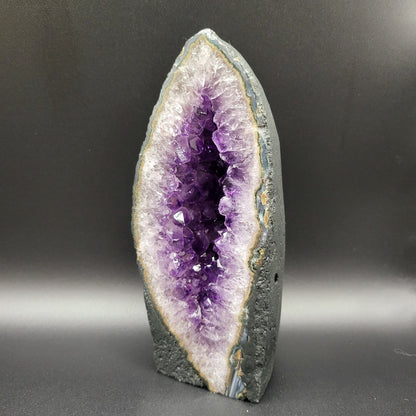 Amethystdruse in bester Uruguay-Qualität – Tiefes Violett & beeindruckende Kristalltiefe