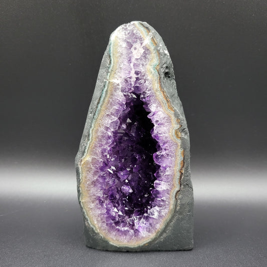 Amethystdruse in bester Uruguay-Qualität – Tiefes Violett & beeindruckende Kristalltiefe