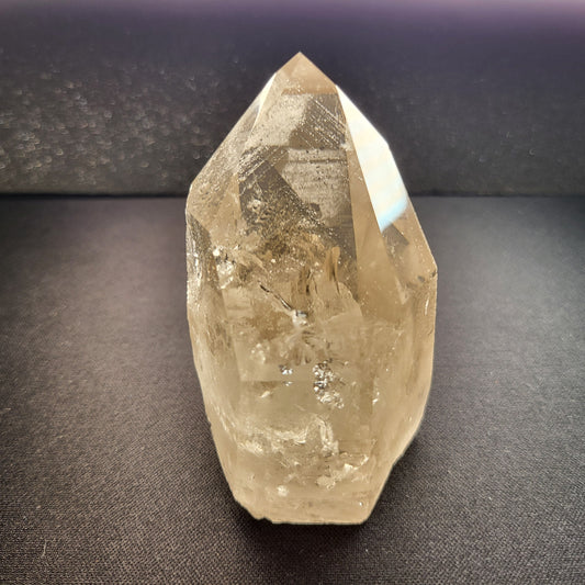 Multi-Phantom Rauchquarz-Bergkristall – ca. 10 feine Wachstumsphasen in klarer Spitze