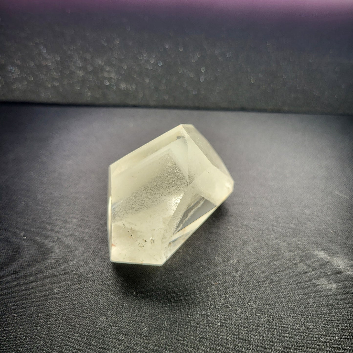 Phantom Kristall mit ca. 8 sichtbaren Wachstumsstufen – Seltenes Naturphänomen mit außergewöhnlicher Tiefenstruktur